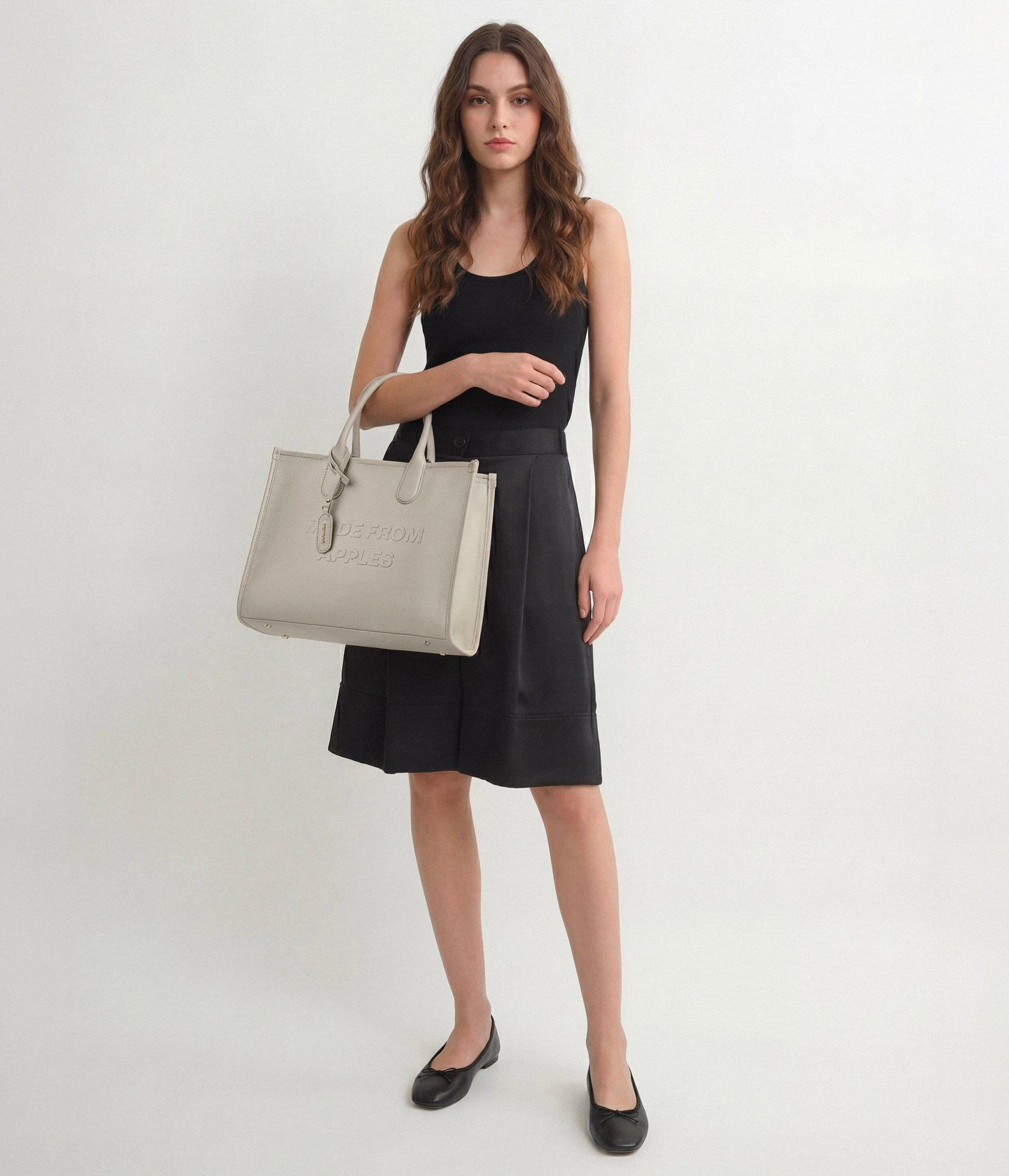 Alima Deluxe Tote L - Nuvola (a base di mela)