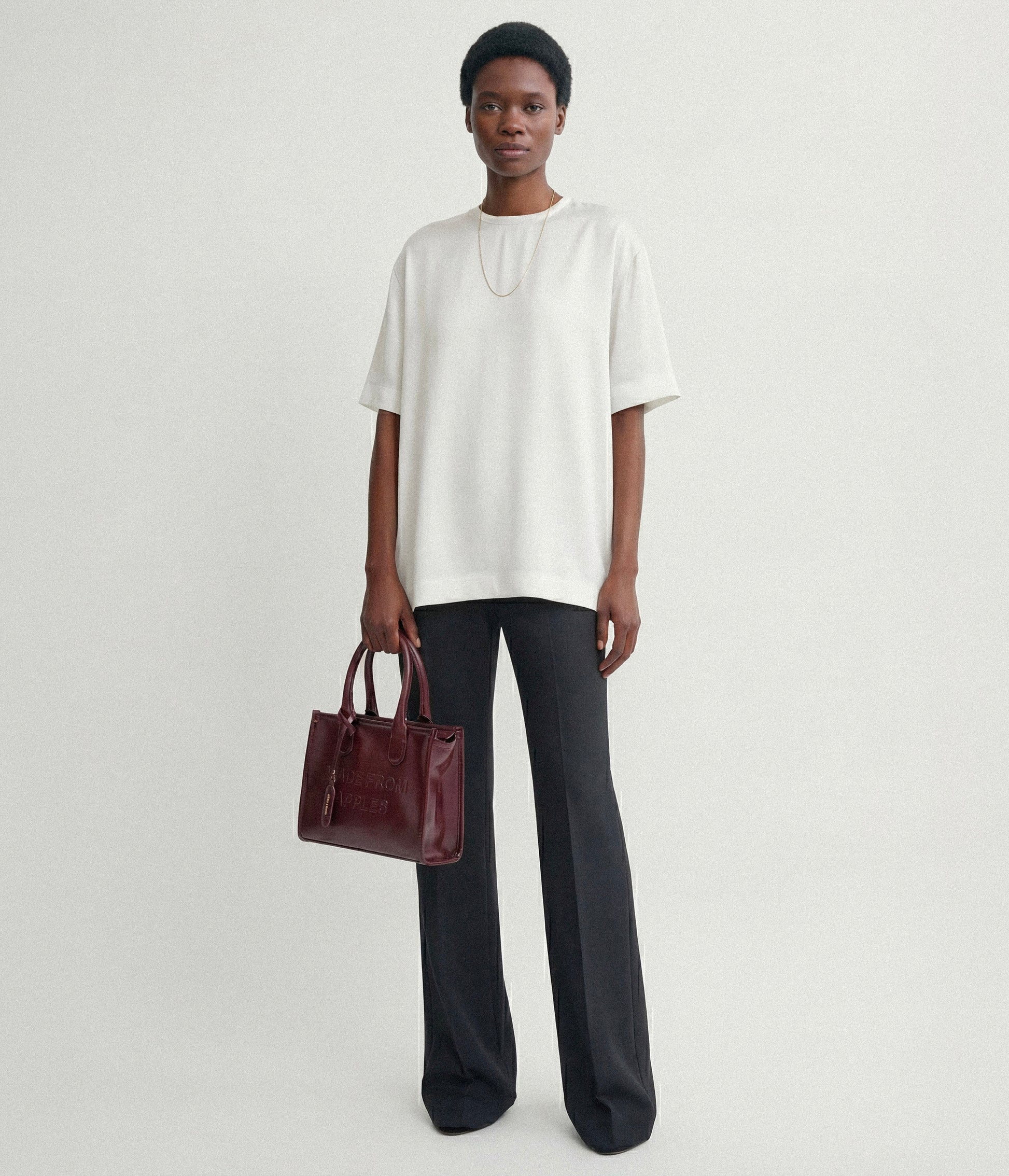 Alima Deluxe Tote M - Borgogna (a base di mela)