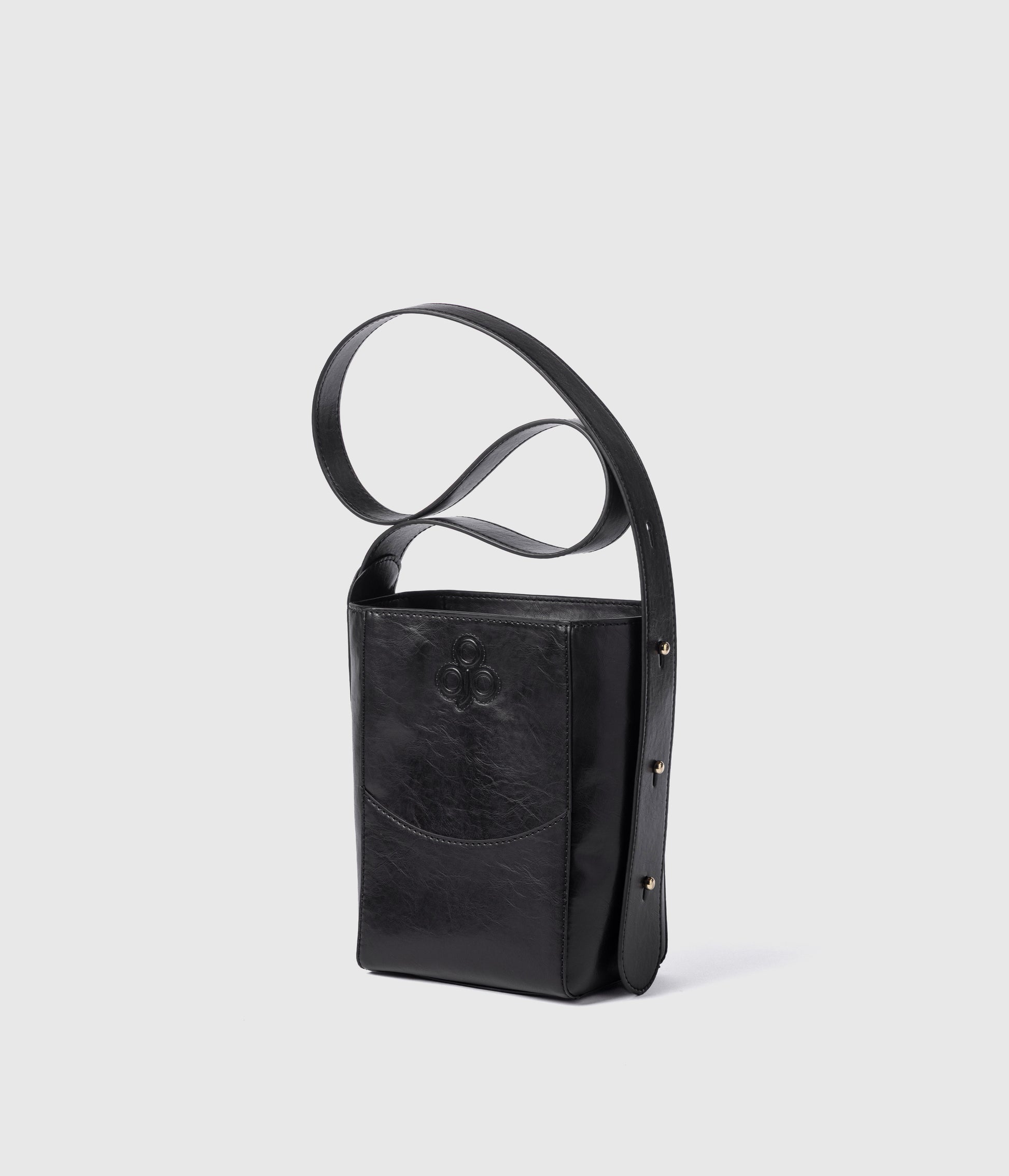 Aria Bucket S - Black (Olive-based)